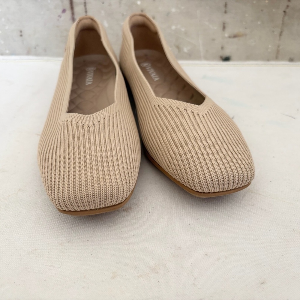 Vivaia Lightweight Square-Toe V-Cut Flats, Margot Walker Almond NEW - Picture 5 of 6